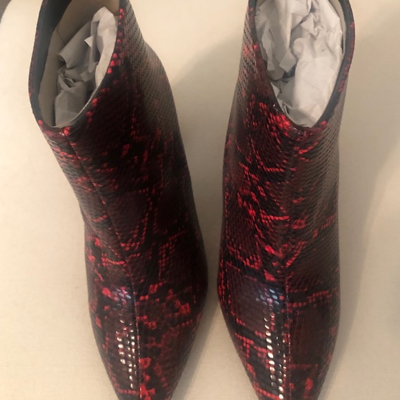 Black & Red Python Print Booties - Picture 4 of 4